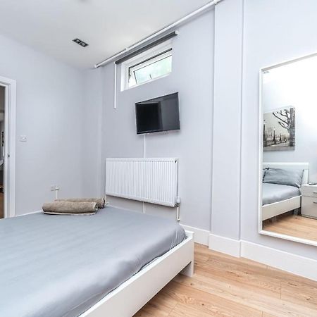 Modern Apartment In East London Exteriör bild