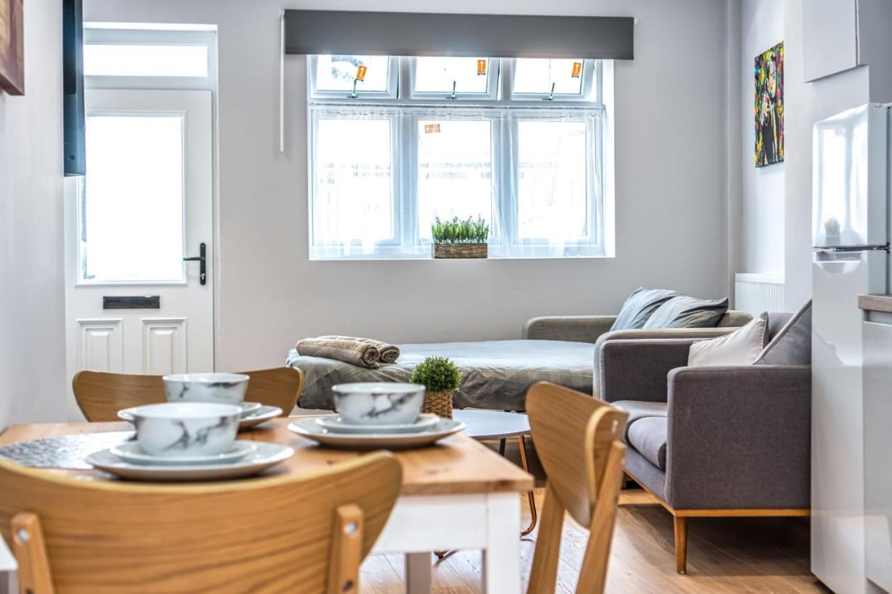 Modern Apartment In East London Exteriör bild